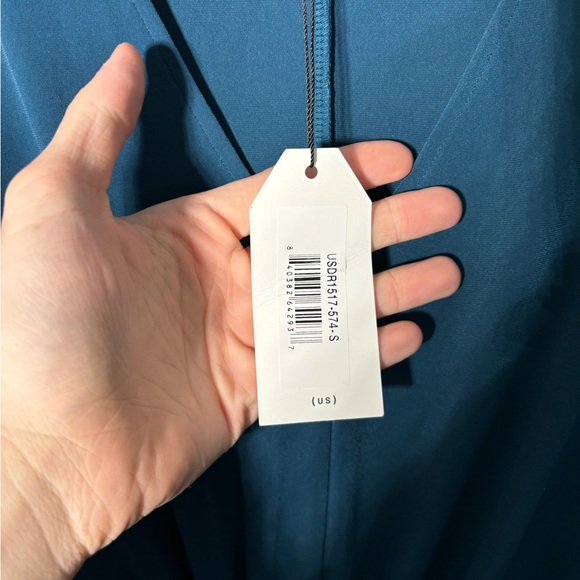 Universal Standard Velvety-Cool Jersey Twist Dress in Midnight Rain Size 14 - Picture 4 of 7